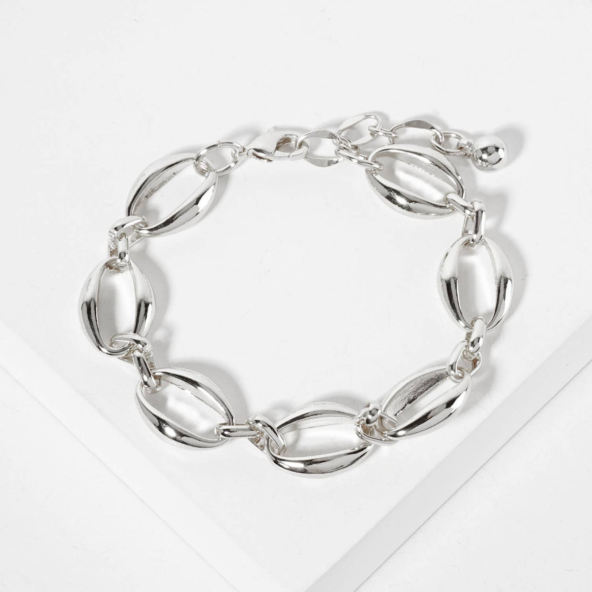 Minimalist Oval Link Chain Bracelet