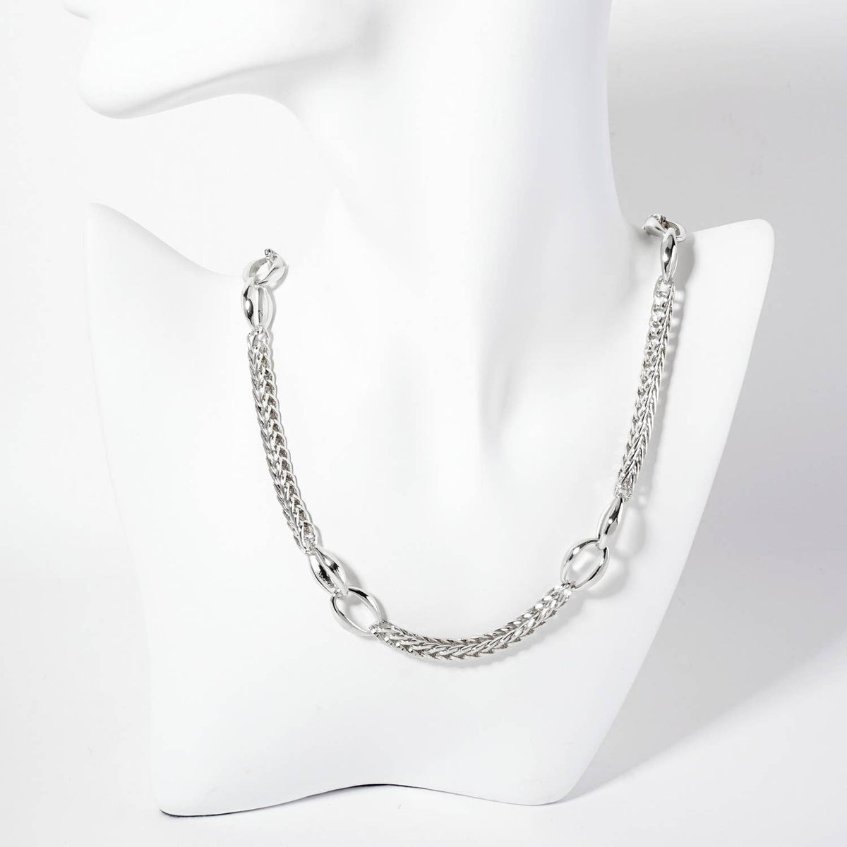 Interlocking Oval-Chain Accents Wheat-Chain Necklace