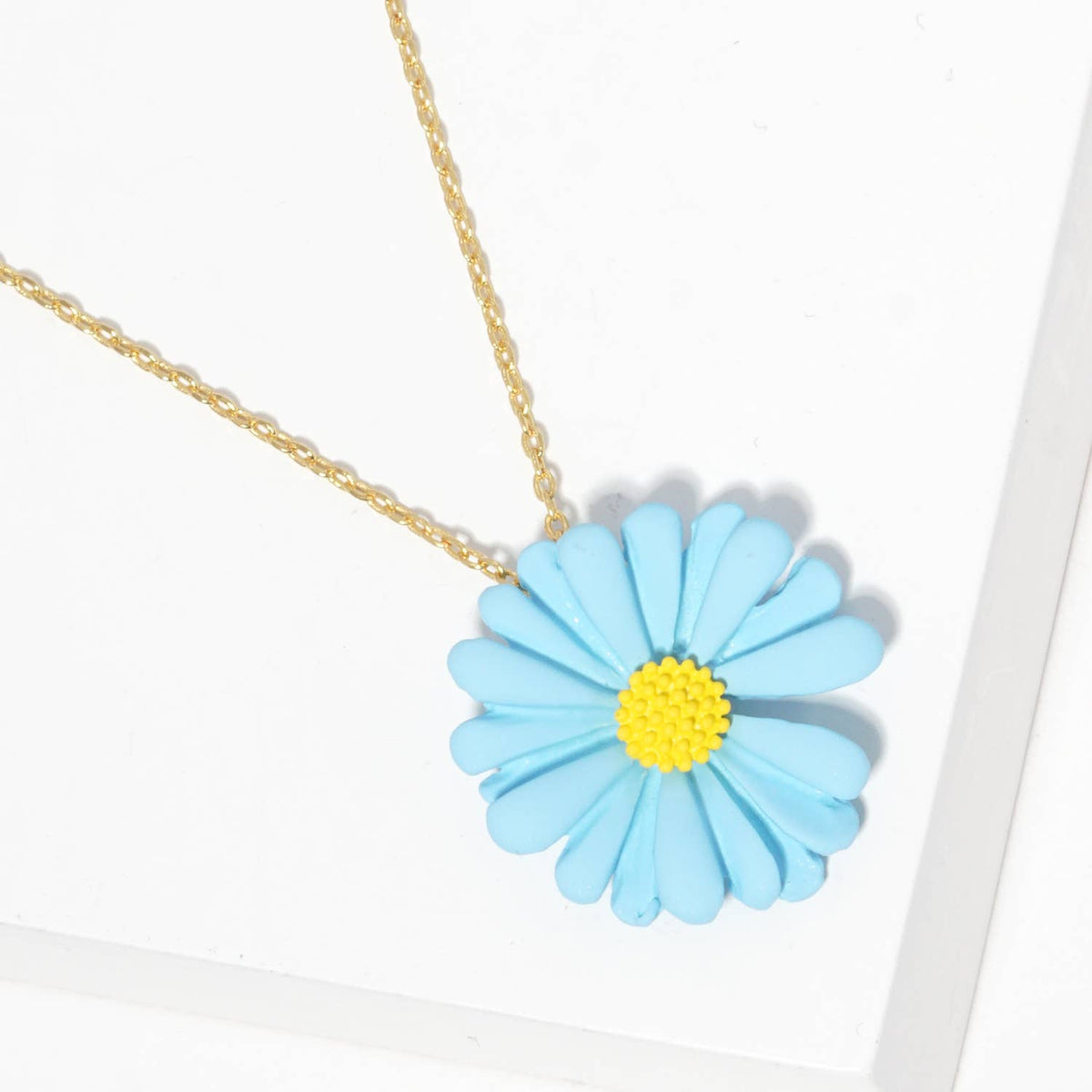 Daisy Charm Necklace