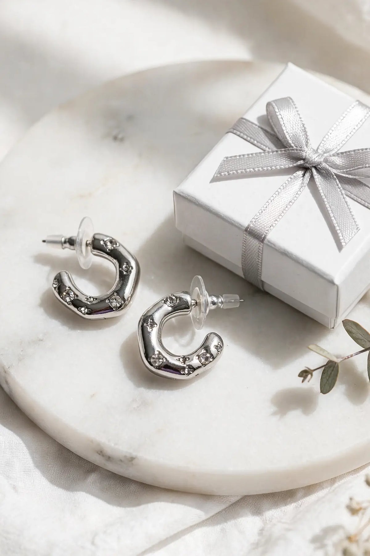 Starry C-Hoop Stud Earrings – Scattered Crystal C Curve