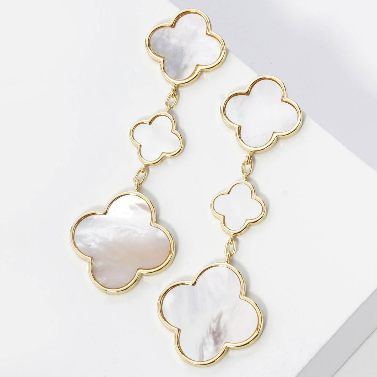 18K GOLD DIPPED THREE QUATREFOIL DROP DANGLE POST EARRINGS