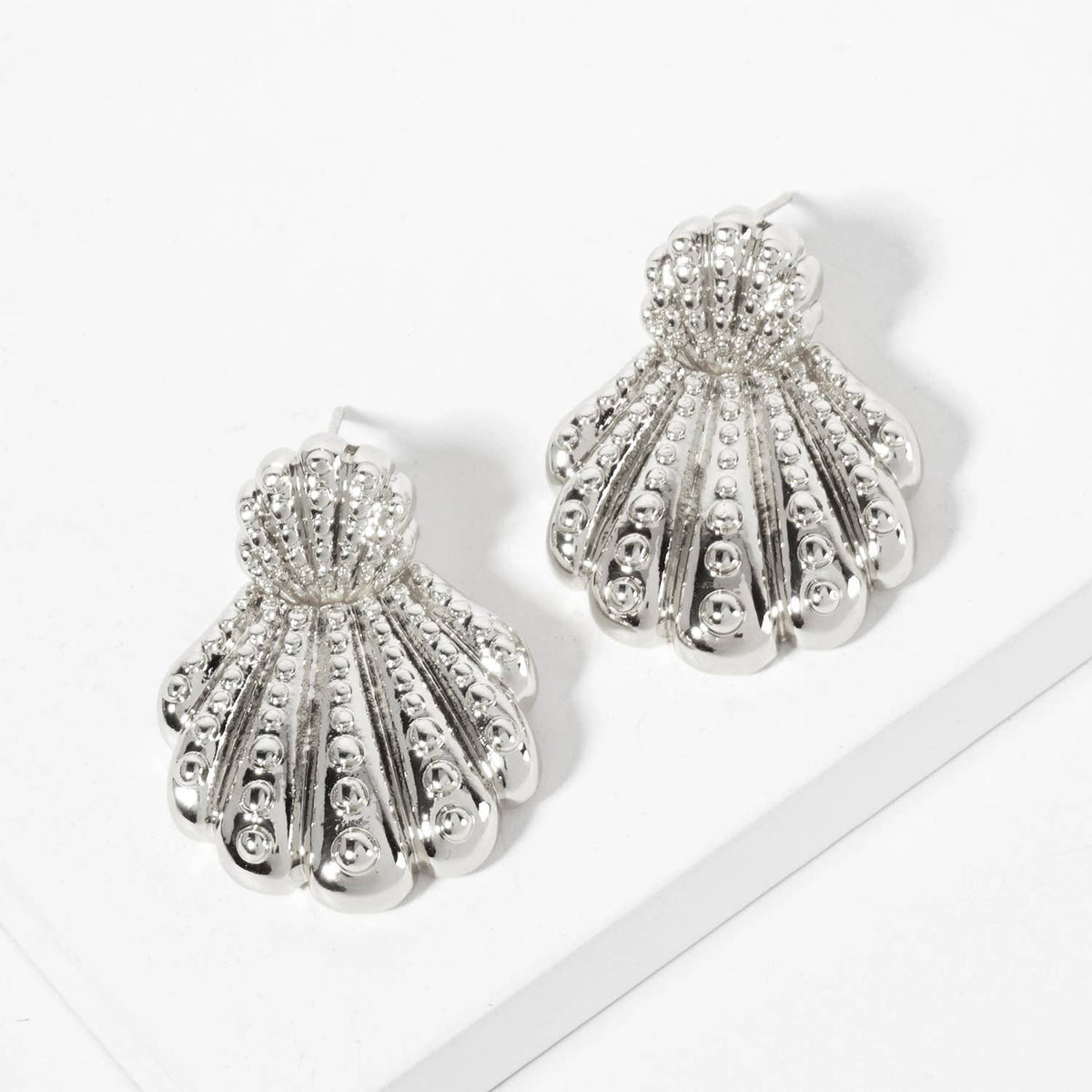 Sea-Life-Theme Ball-Texture Shell Design Post Earrings
