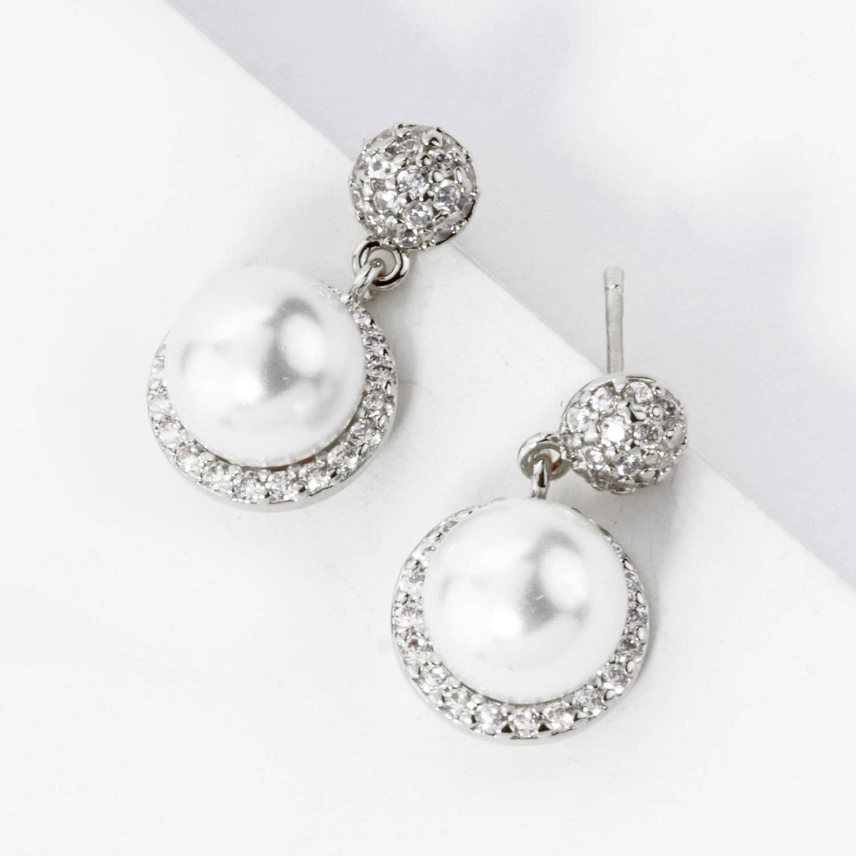 18K Gold Dipped Micro Pave Set Cubic Zirconia 7mm Pearl .
