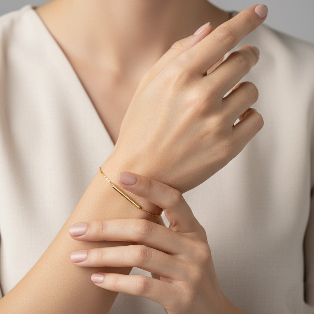 Minimalist Bar Charm Chain Bracelet