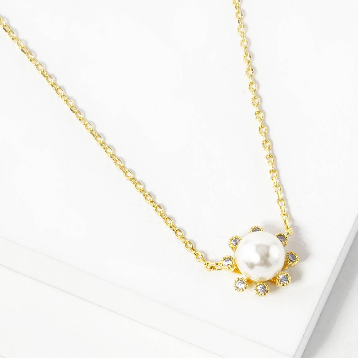 Minimalist Faux Pearl Sunburst Pendant Necklace