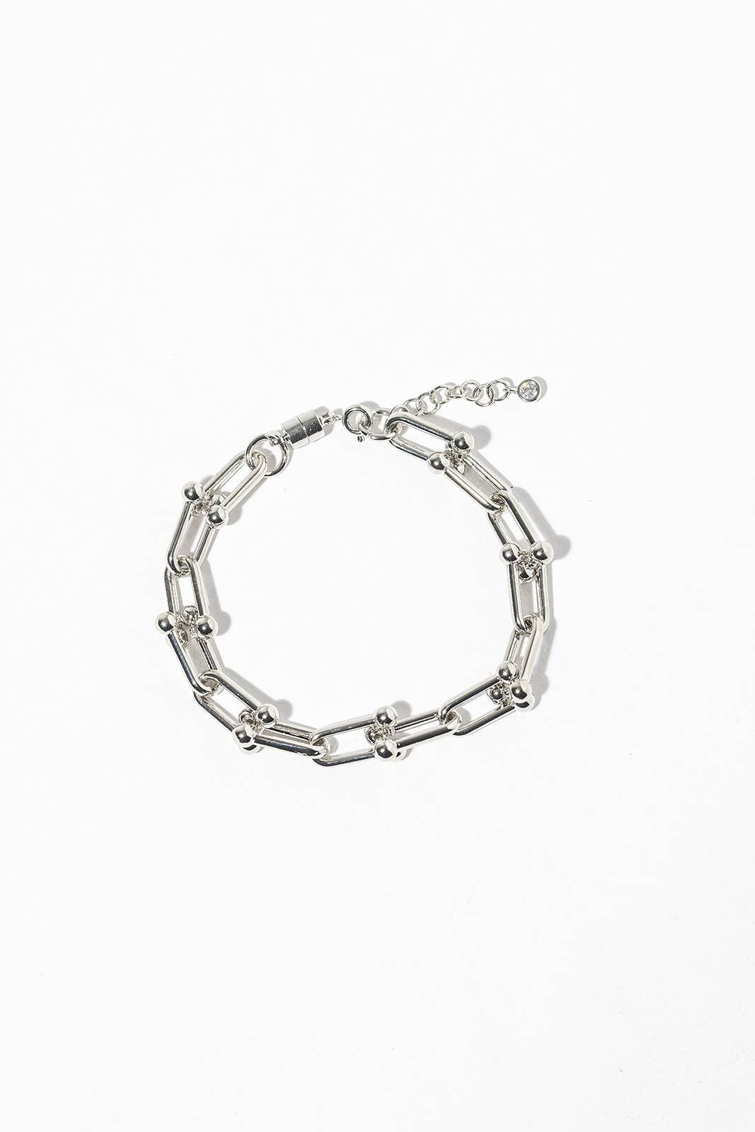 Effortless Magnetic Clasp U-Link Chain Bracelet